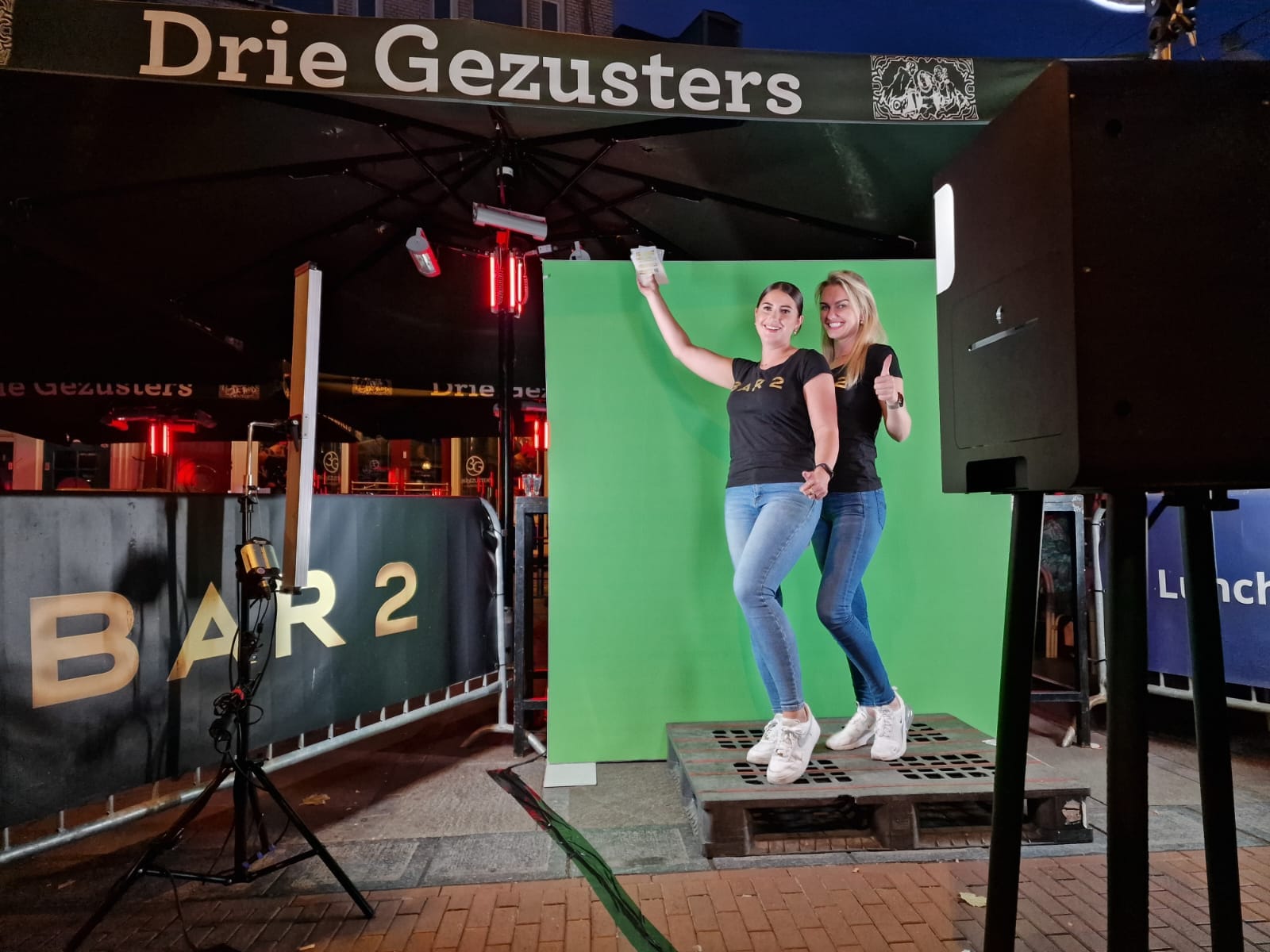 Photobooth huren? Kies voor PhotobootPoint.nl voor een onvergetelijke ervaring!